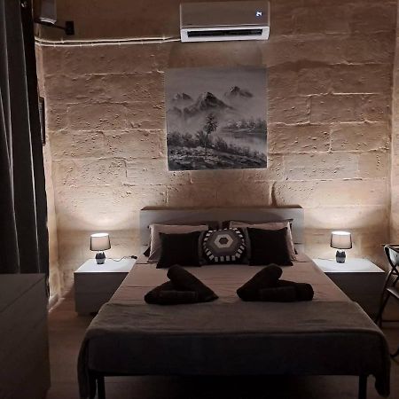 Lovely 1 Bedroom Apartment In The Heart Of Валета Екстериор снимка