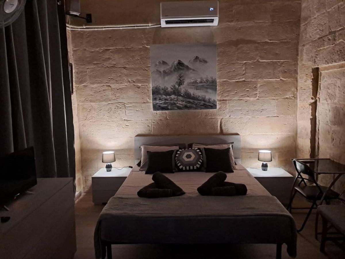 Lovely 1 Bedroom Apartment In The Heart Of Валета Екстериор снимка